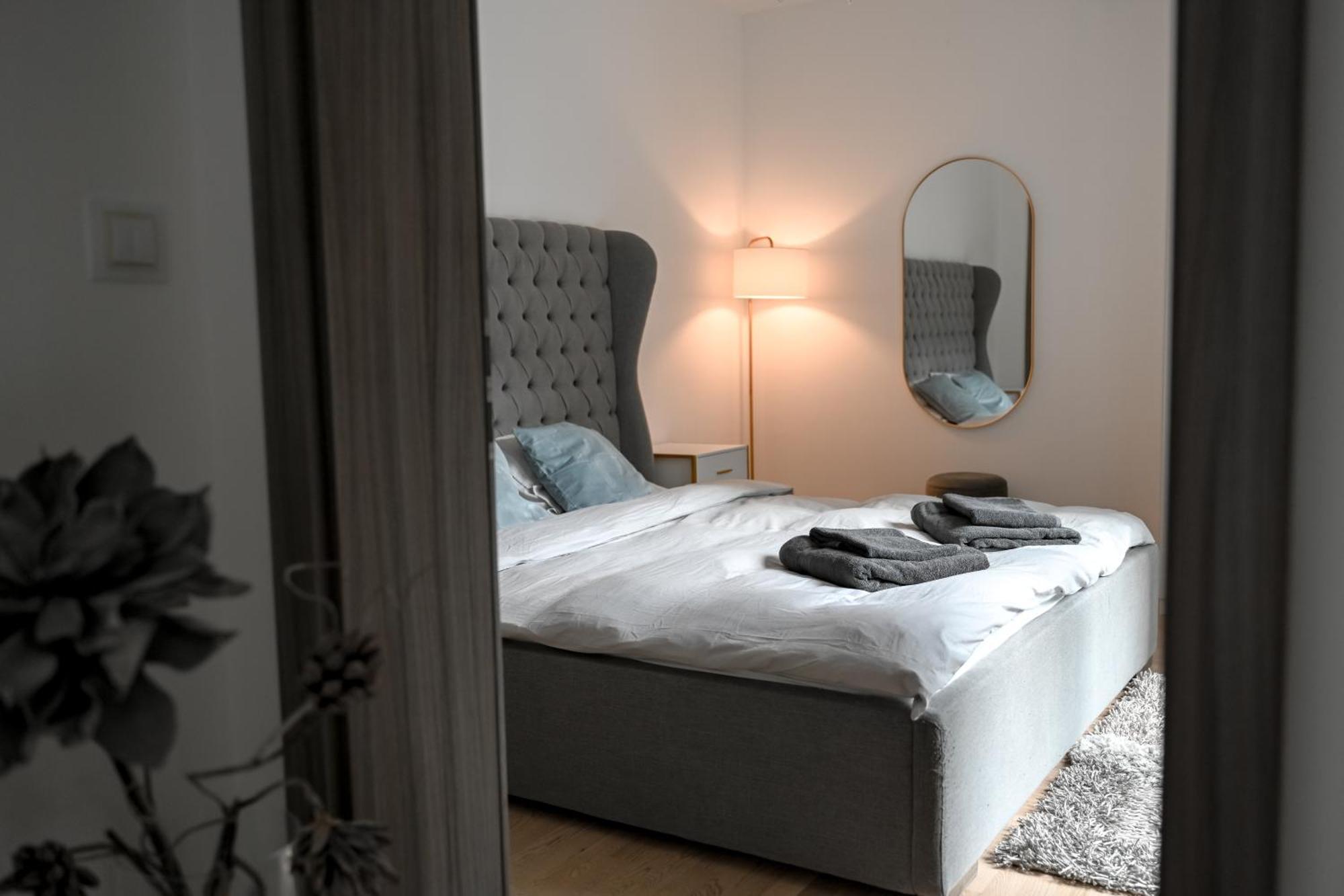 Lovely Family Suite Prag Exteriör bild